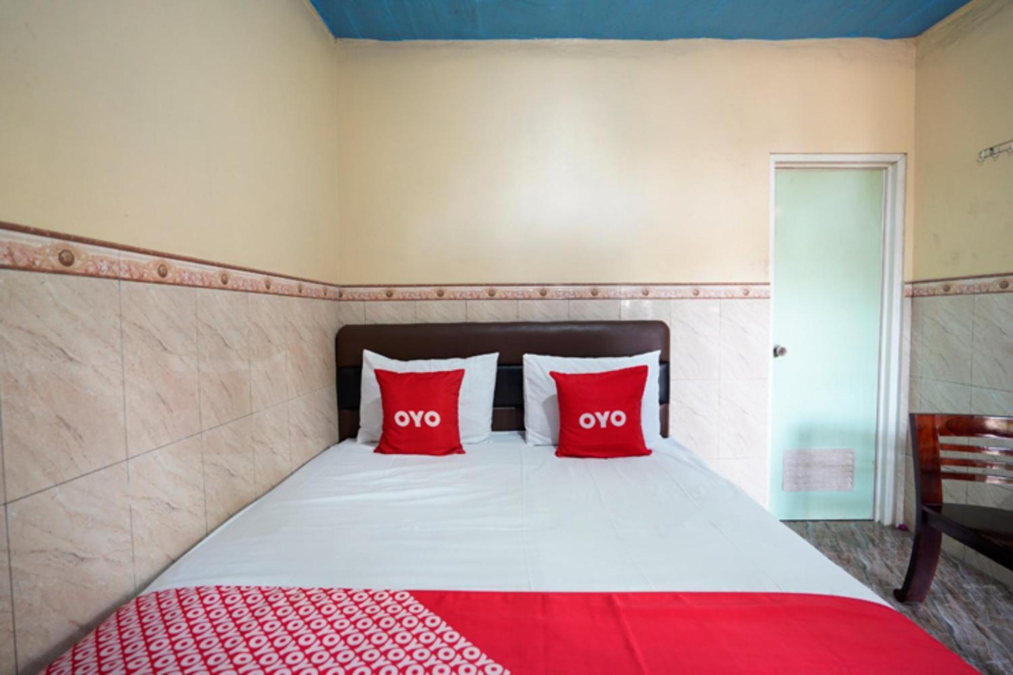 Oyo 927 Carina Hotel Claket Extérieur photo
