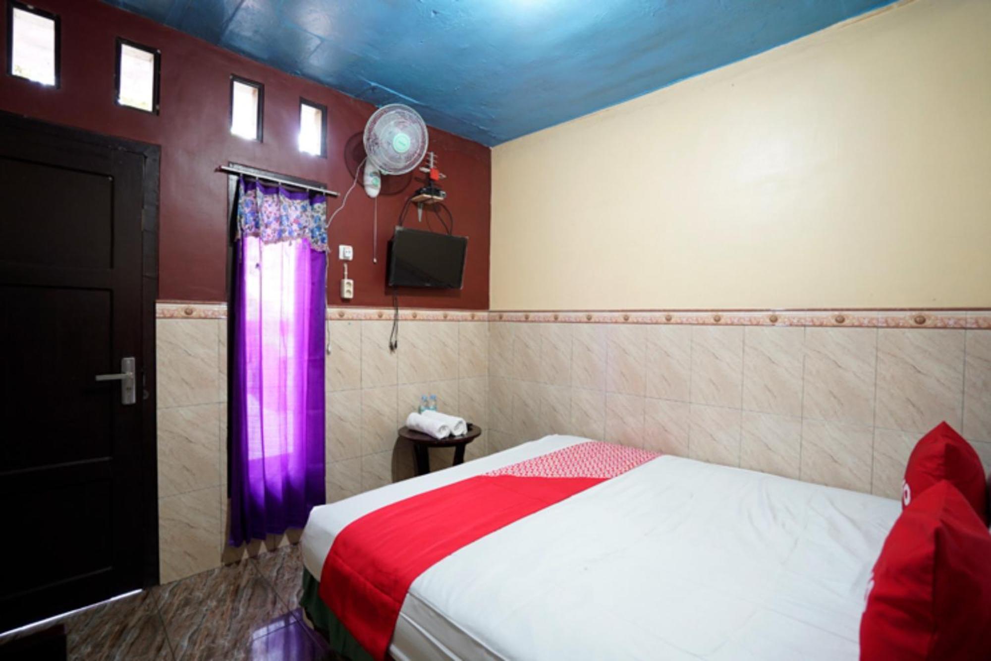Oyo 927 Carina Hotel Claket Extérieur photo