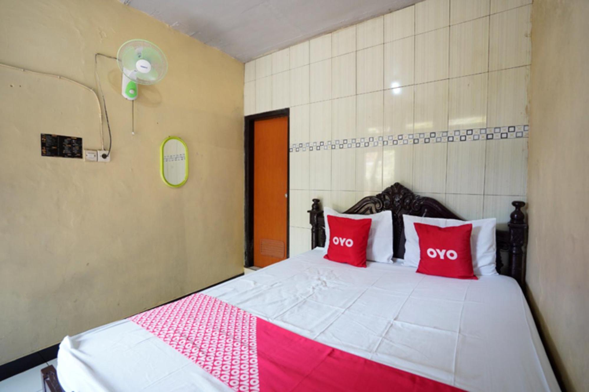 Oyo 927 Carina Hotel Claket Extérieur photo