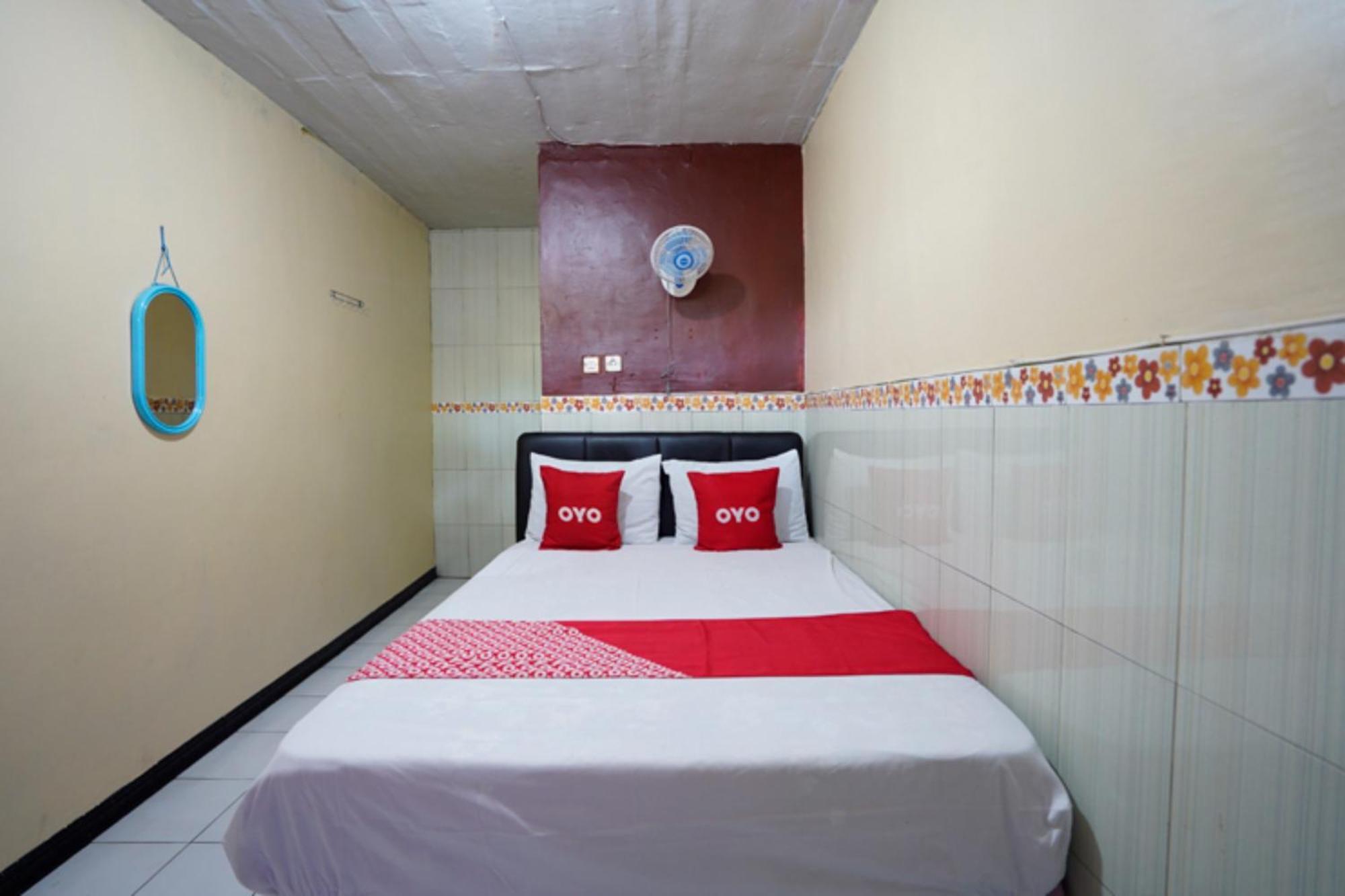 Oyo 927 Carina Hotel Claket Extérieur photo